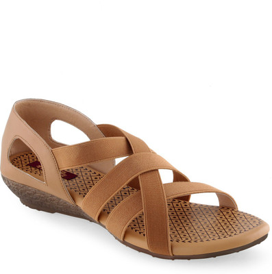 

Shuz Touch Women BEIGE Wedges