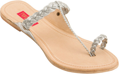 

Footrendz Women Silver Flats