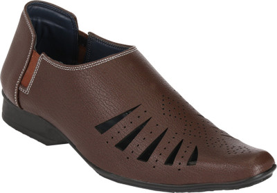 

Resto Men Brown Sandals