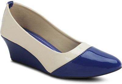 

Get Glamr Girls Wedges(Blue