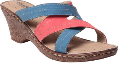 

MSC Women Blue Heels