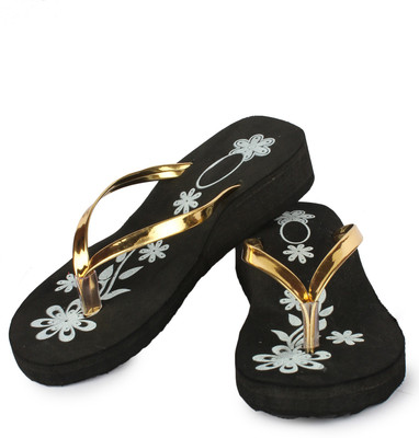 

Moonwalk Women Gold Wedges