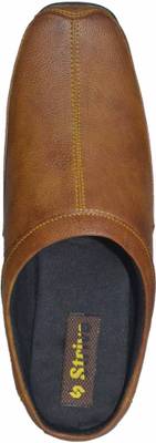 Strive Men Black Sandals