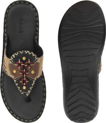 

Catwalk Women GOLD Flats