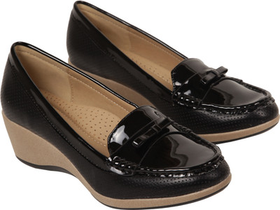 

Ilo Women Black Wedges