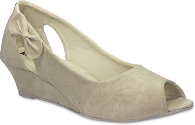 

TEN Women Beige Wedges