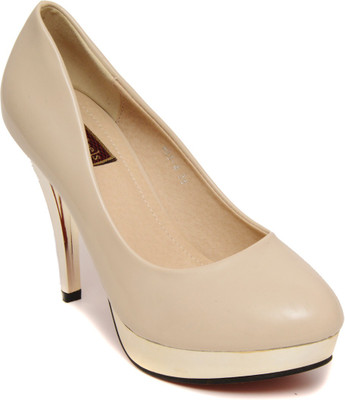 

Flat n Heels Women Beige Heels