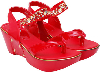 

Ilo Women Red Wedges