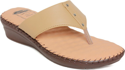 

Vendoz Women Beige Flats