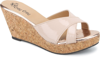 

Chalk Studio Women Cream Wedges