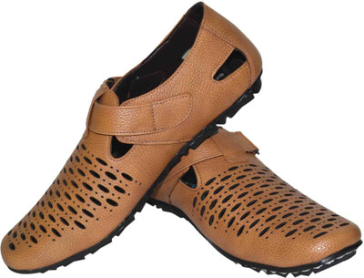 

Human Steps Men Khaki Clogs