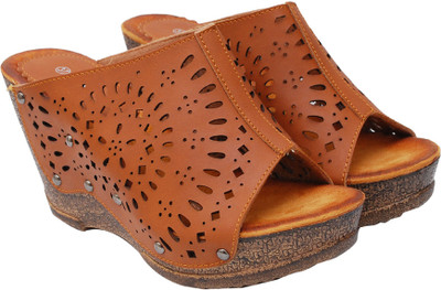 

Ilo Women CAMEL Wedges