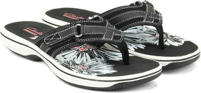 

Clarks Women BLACK Flats