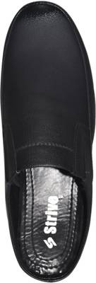 Strive Men Black Sandals