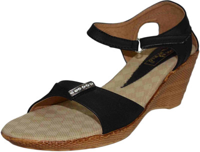 Doc & Marlo Girls Wedges(Black