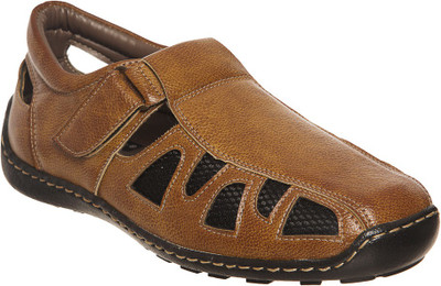 

Bruno Manetti Men Tan Sandals
