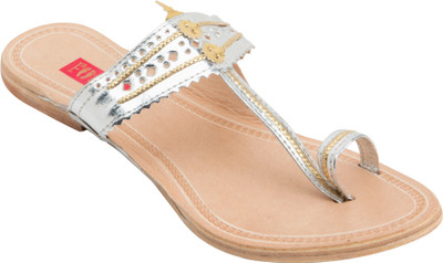 

Footrendz Women Silver Flats
