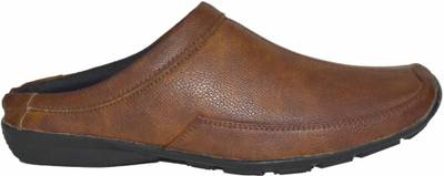 Strive Men Black Sandals