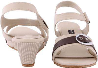 Gaziano Women Beige Heels