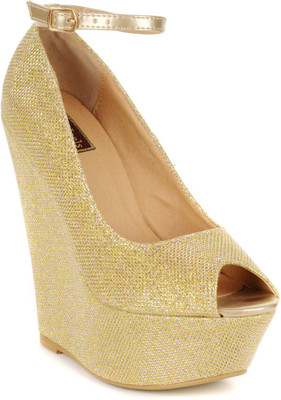 

Flat n Heels Women Gold Wedges