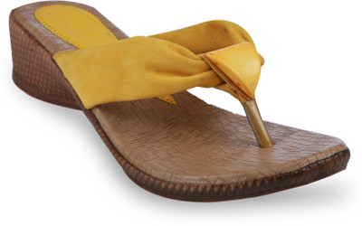 

Studio 9 Women Yellow Wedges