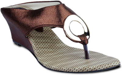 

TEN Women Brown Wedges