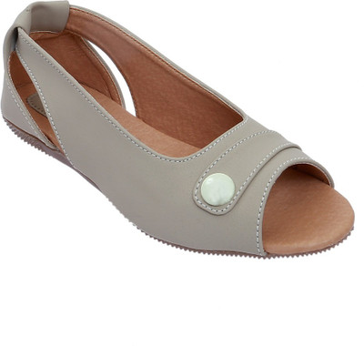 

Dutch Benson Girls Sports Sandals, Creem