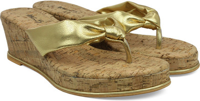 

Inc.5 Women GOLD Wedges