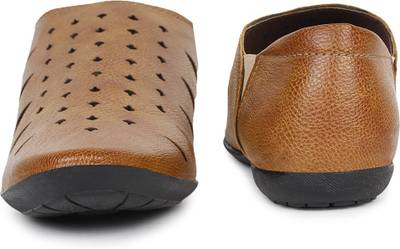 Adreno Men Tan Sandals