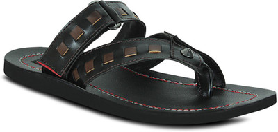 

Get Glamr Men Black Casual