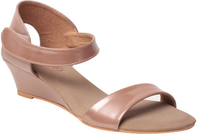 

MSC Women Beige Wedges