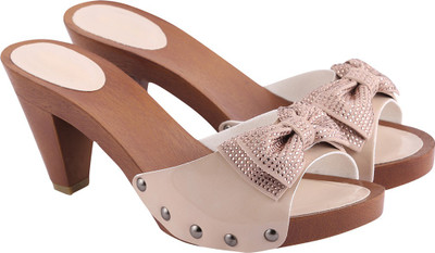 

Go India Store Women BROWN Heels