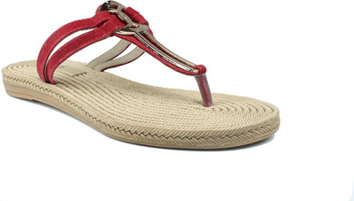 

Inc.5 Women MAROON Flats