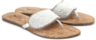 

Inc.5 Women Silver Flats