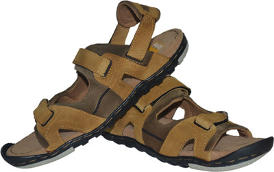 

Strive Men Mehandhi Casual