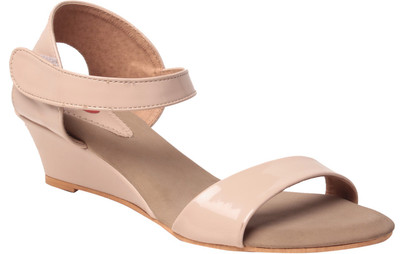 

MSC Women Camel Wedges