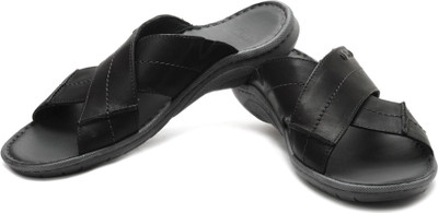 

Clarks Men Black Leathe Casual