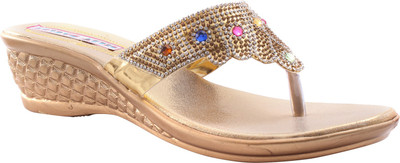 

Belly Ballot Women Gold Wedges