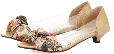 

Vero Couture Women Beige Heels