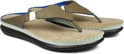 

Inc.5 Women CHIKOO Flats