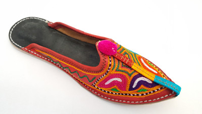 

Ambience Girls Flats(Multicolor