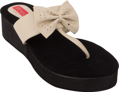 

Footrendz Women Beige Wedges