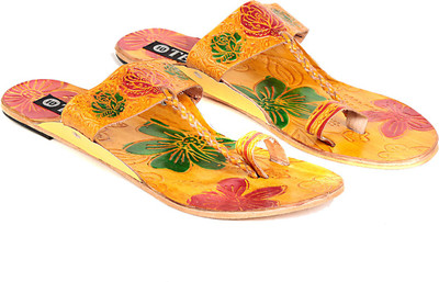 

TEN Women Yellow Flats