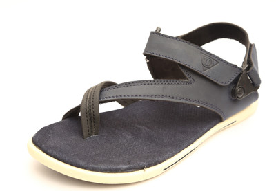 

Roony Men Black Casual