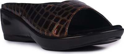

DJH Women Brown Sandals
