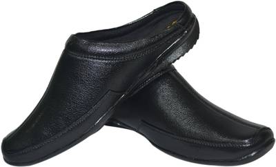 Strive Men Black Sandals