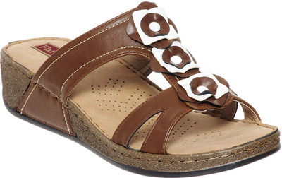 

Flat n Heels Women Brown Wedges