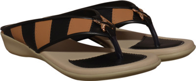 

NAV PAG Women Black Flats