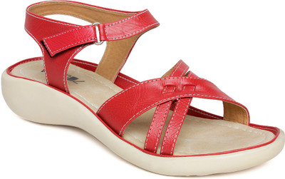 

Vendoz Women Red Flats