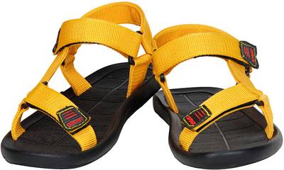 Kraasa Men Tan Sandals